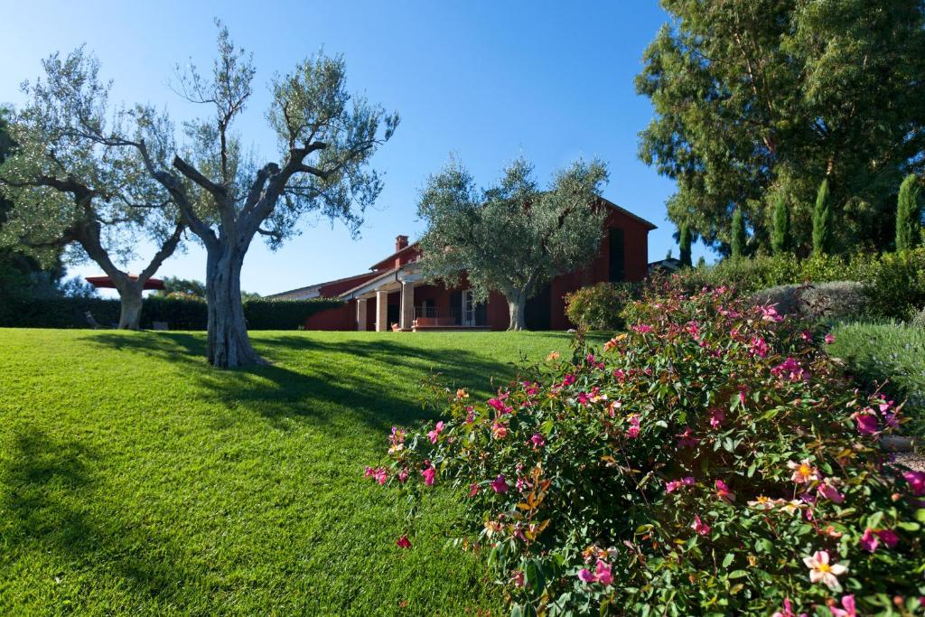 Locanda Rossa Capalbio Exterior photo